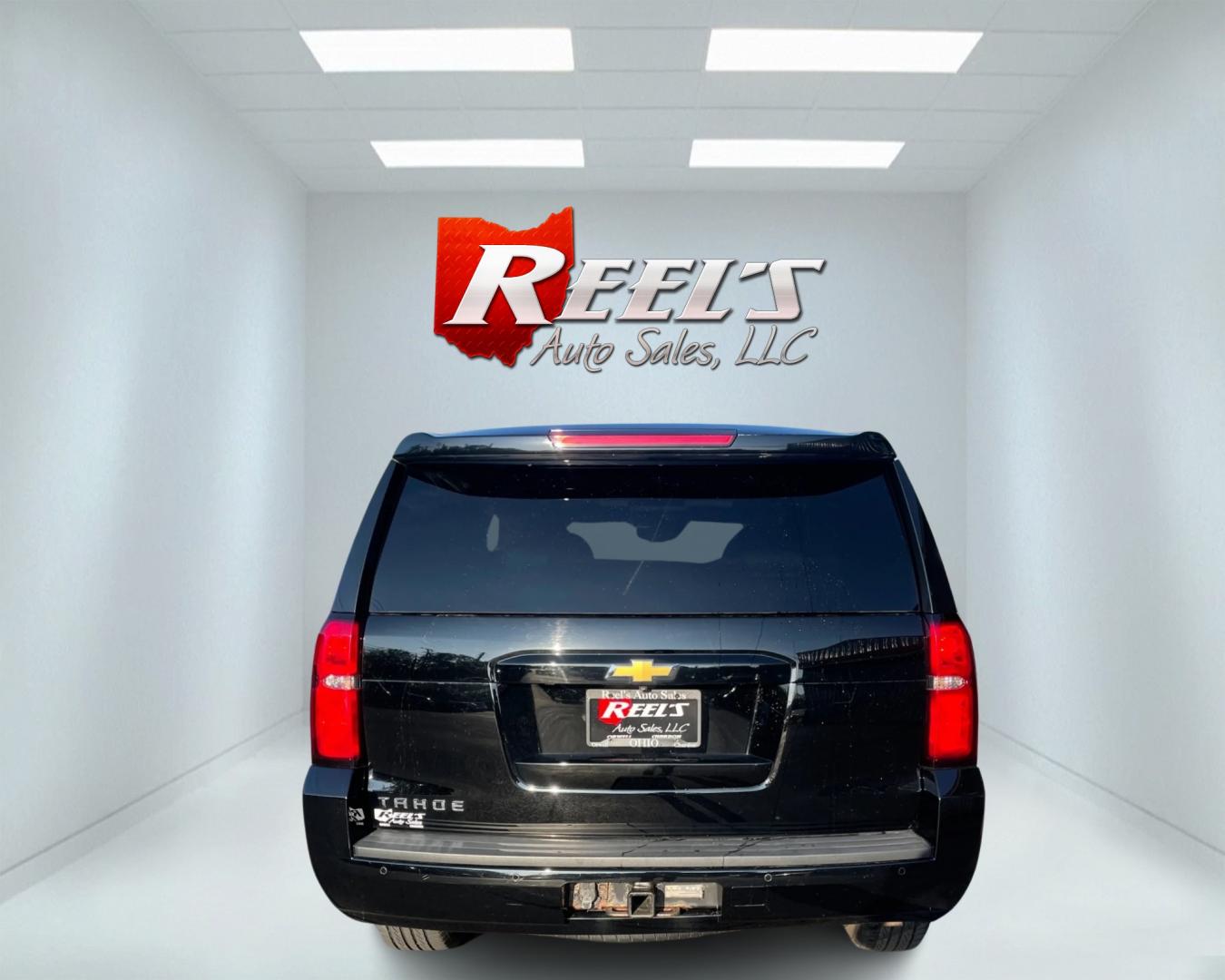 2015 Black /Gray Chevrolet Tahoe LT 4WD (1GNSKBKC4FR) with an 5.3L V8 OHV 16V engine, 6-Speed Automatic transmission, located at 547 E. Main St., Orwell, OH, 44076, (440) 437-5893, 41.535435, -80.847855 - Photo#6